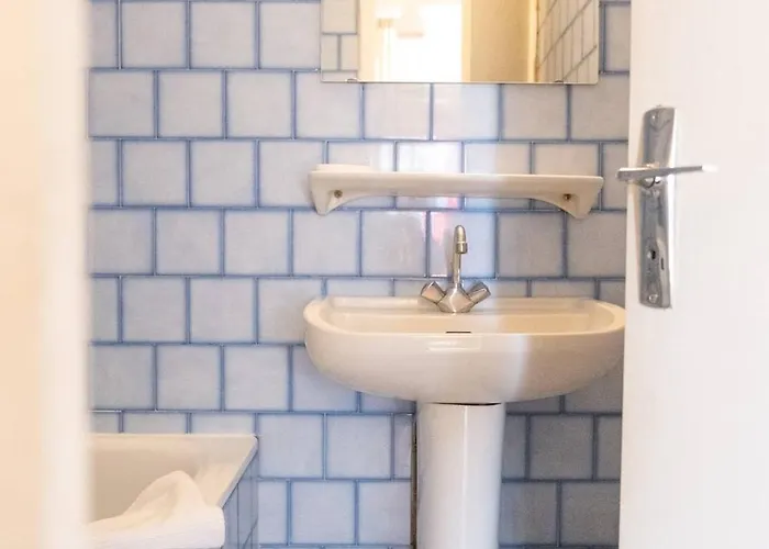 Avec Balcon Et Vue Imprenable Sur Le Cambre D Aze Pour 2 Personnes Daire Font-Romeu-Odeillo-Via